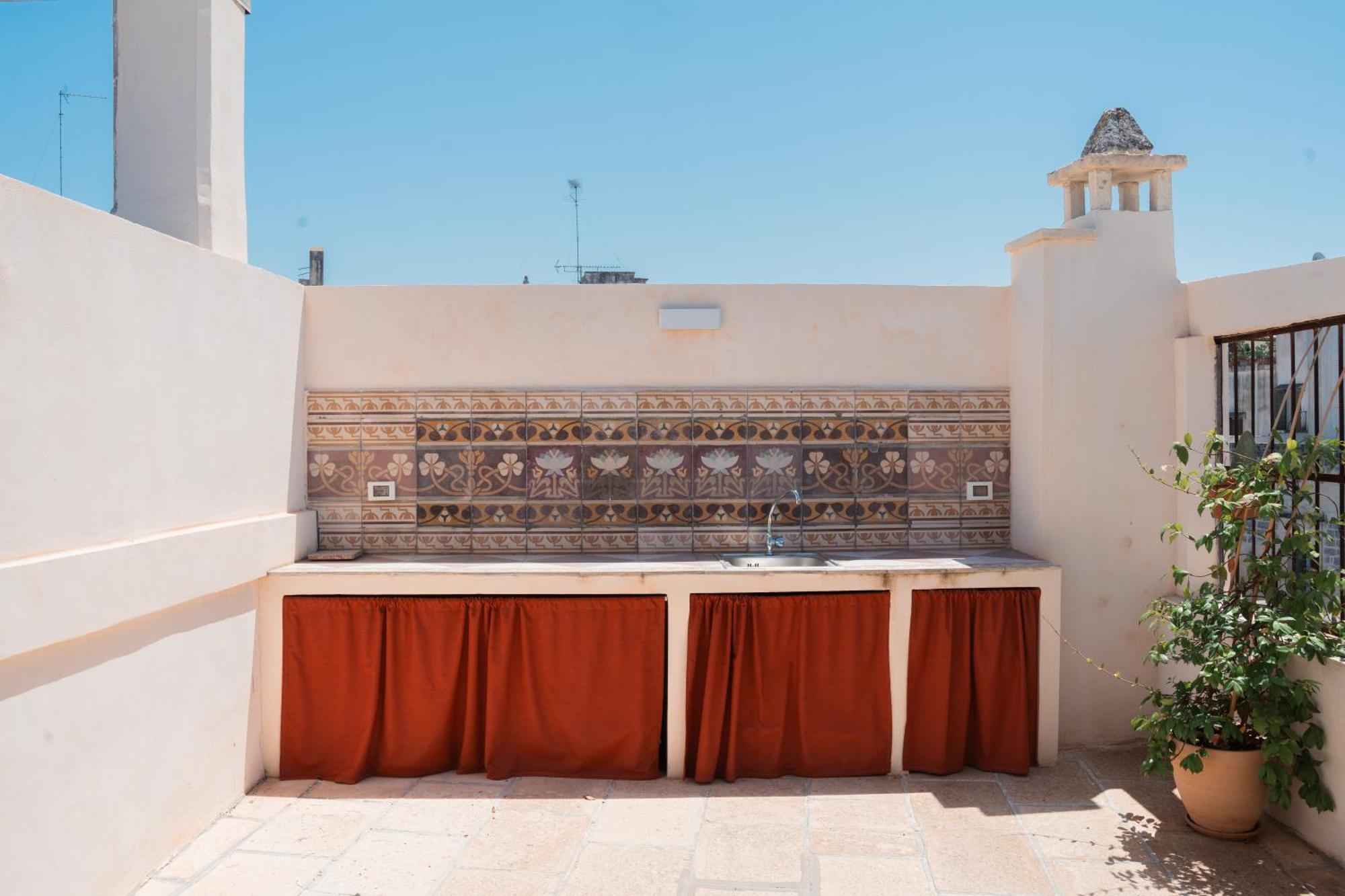 Lotus Apartment & Rooftop By Residence Colibri Lecce Exteriör bild